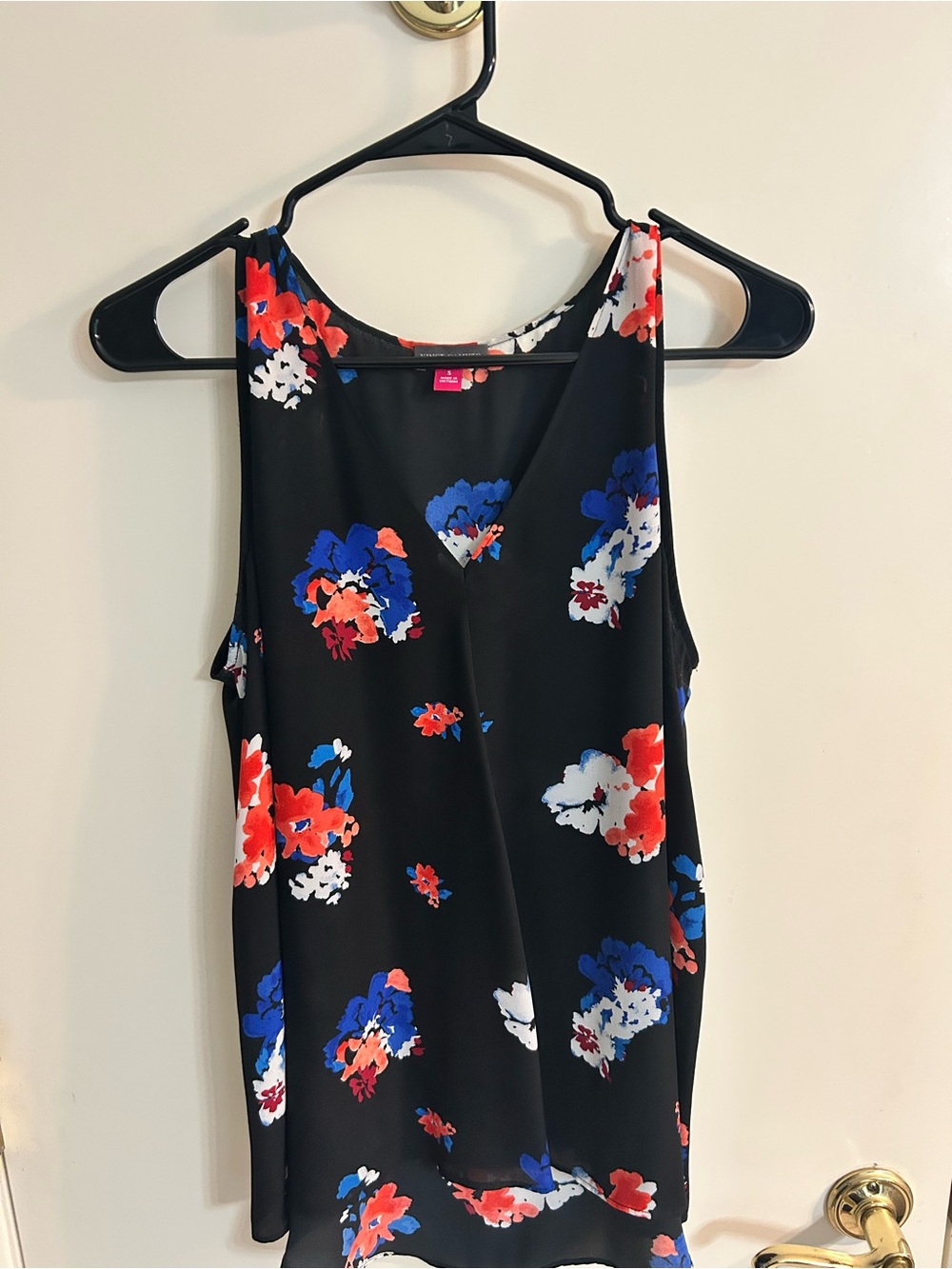 Vince Camuto Black Sleeveless Floral Camisole - Red, Blue & White Print